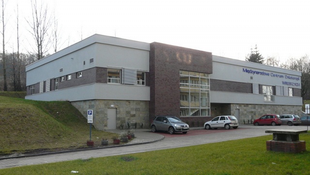 Budowa budynku przychodni diagnostycznej i radioterapii przy Specjalistycznym Szpitalu im. A. Sokołowskiego w Wałbrzychu